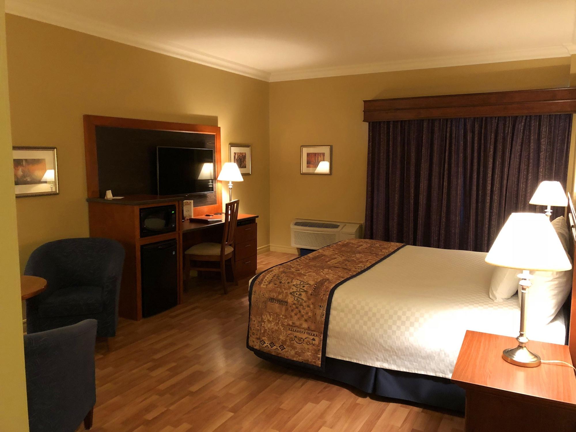 לוויס Hotel L'Oie Des Neiges מראה חיצוני תמונה
