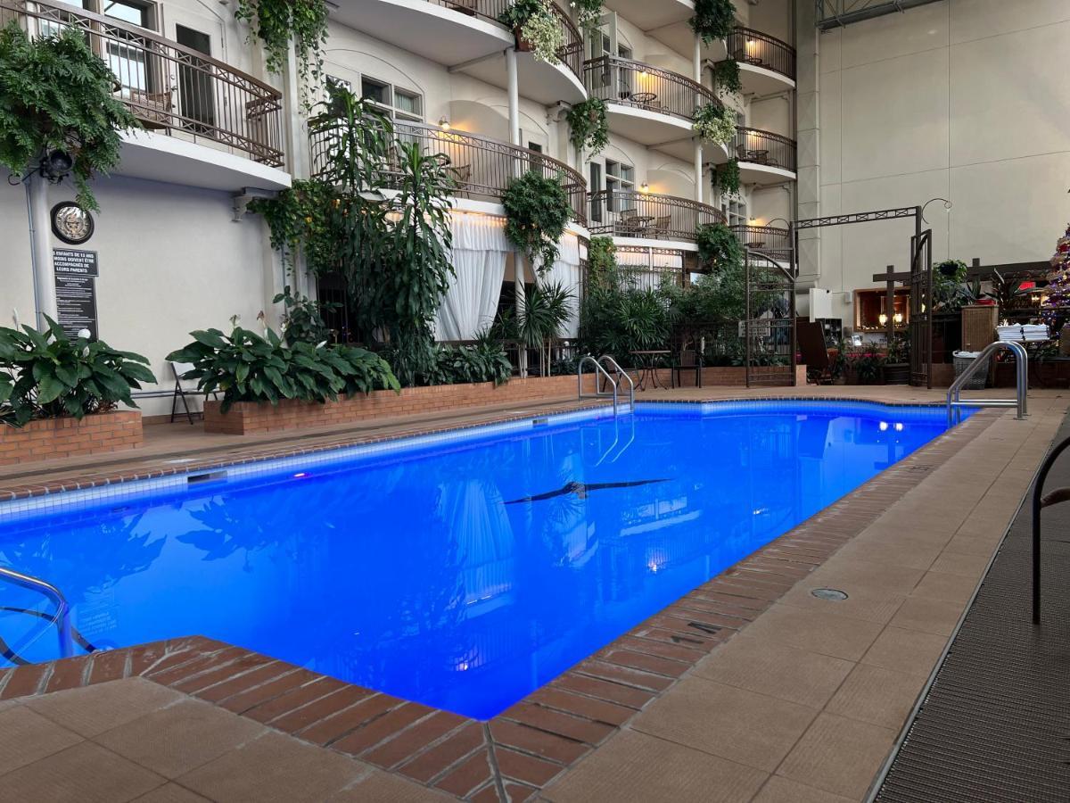 לוויס Hotel L'Oie Des Neiges מראה חיצוני תמונה