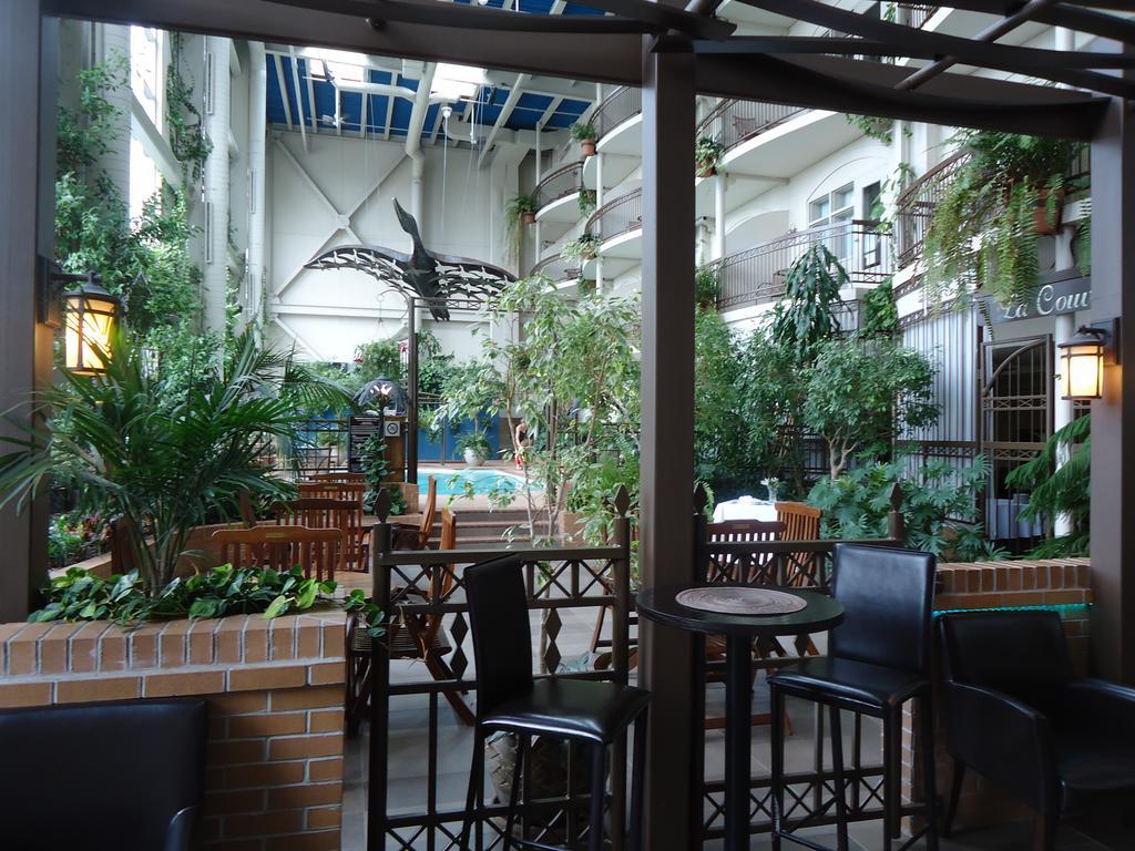 לוויס Hotel L'Oie Des Neiges מראה חיצוני תמונה