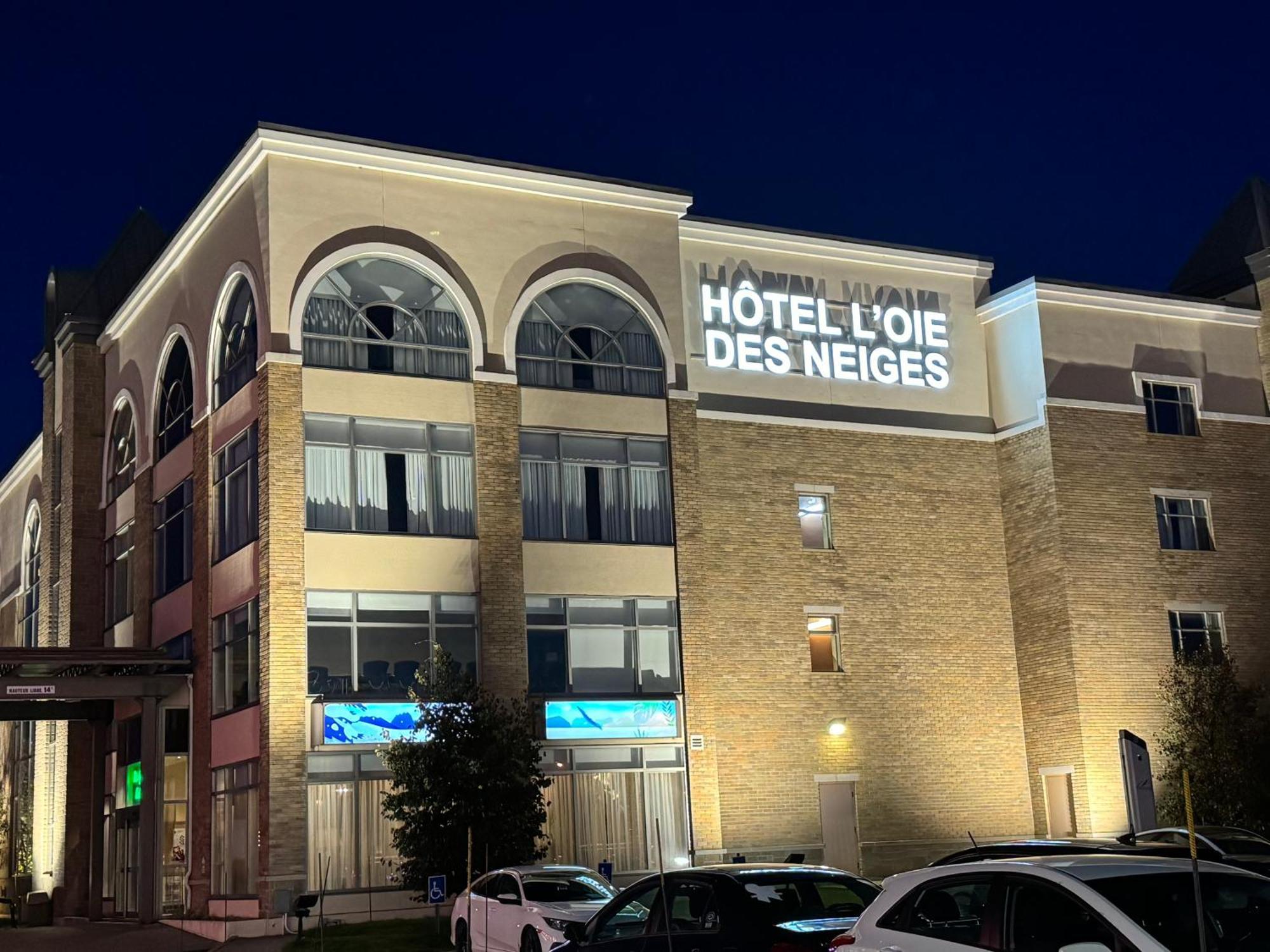 לוויס Hotel L'Oie Des Neiges מראה חיצוני תמונה