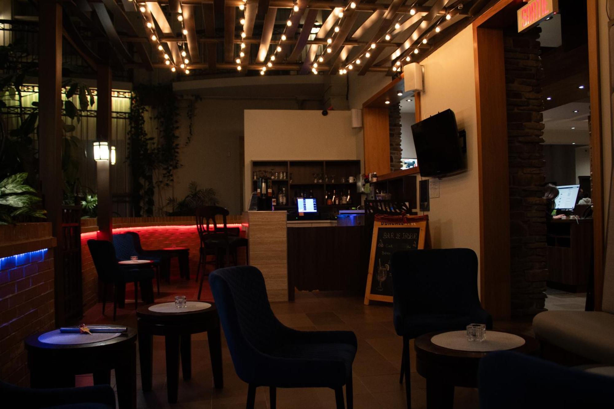 לוויס Hotel L'Oie Des Neiges מראה חיצוני תמונה