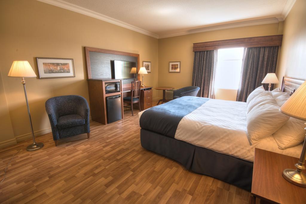 לוויס Hotel L'Oie Des Neiges מראה חיצוני תמונה