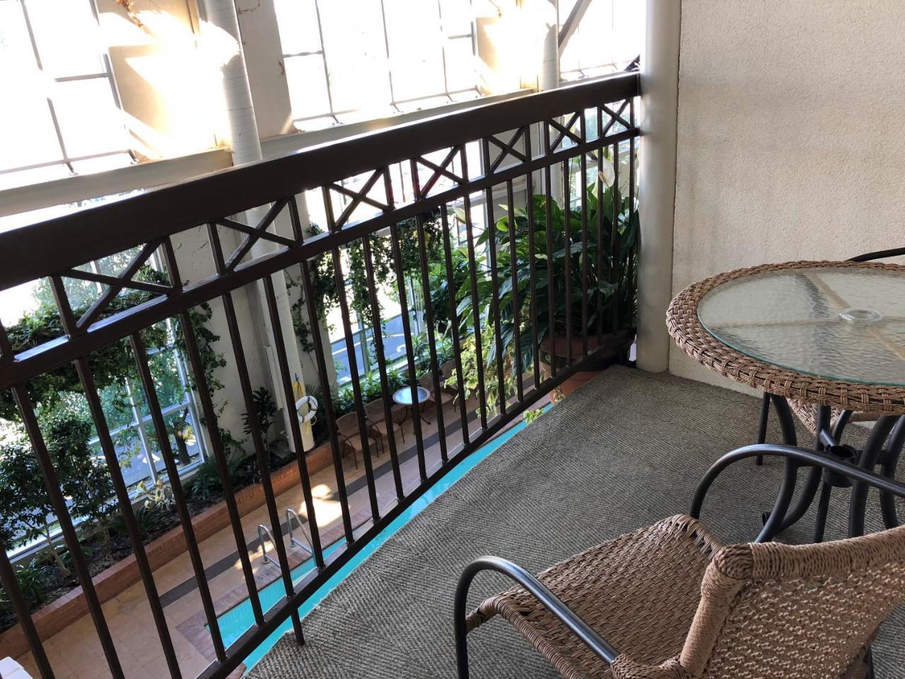 לוויס Hotel L'Oie Des Neiges מראה חיצוני תמונה